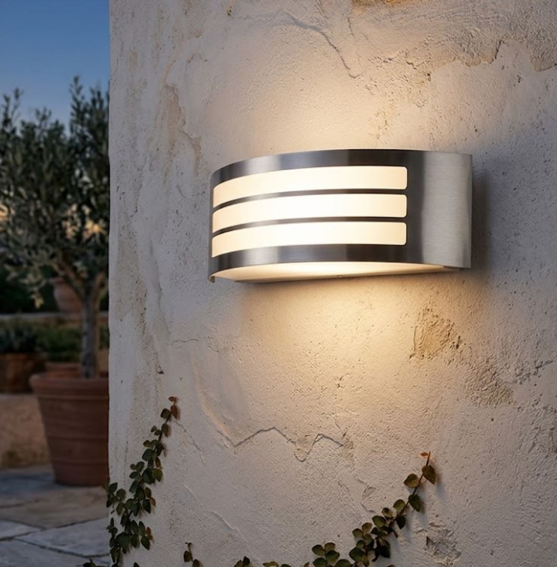 Applique da Esterno Curva 1xE27 IP44 | Alluminio Bianco Nero Nickel | Solix