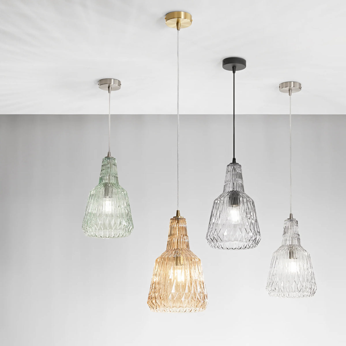 Sospensione Vetro Cristallo Sfaccettato con Struttura Metallo Abbinata Attacco E27 | Ambra Trasparente Fumè Verde | Luce Ambiente Design GALWAY