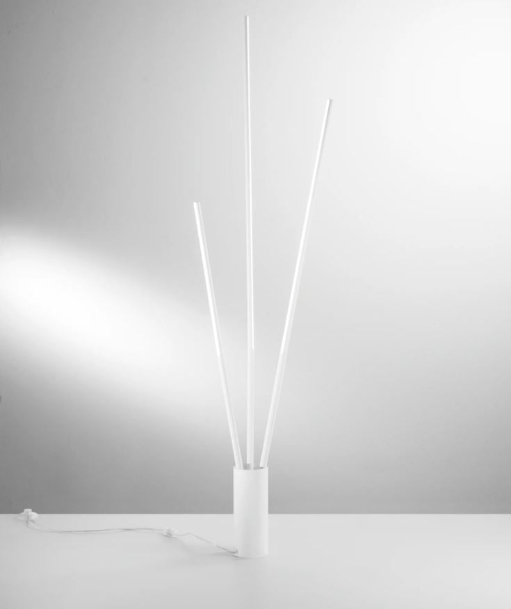 Piantana LED bacchette in metallo bianco o nero con diffusori orientabili CCT 30W 3456LM WANDS