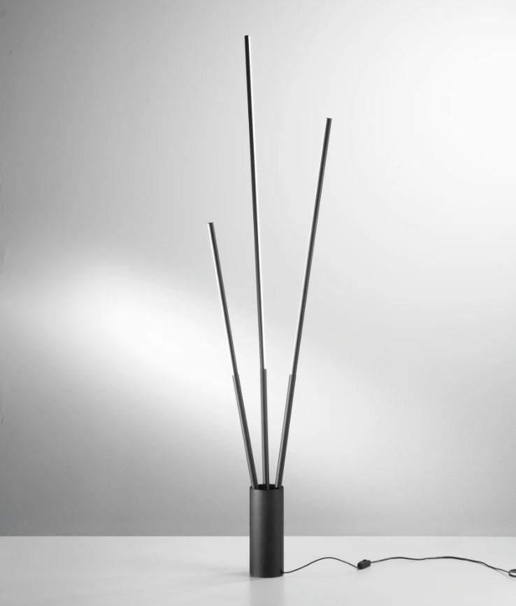 Piantana LED bacchette in metallo bianco o nero con diffusori orientabili CCT 30W 3456LM WANDS