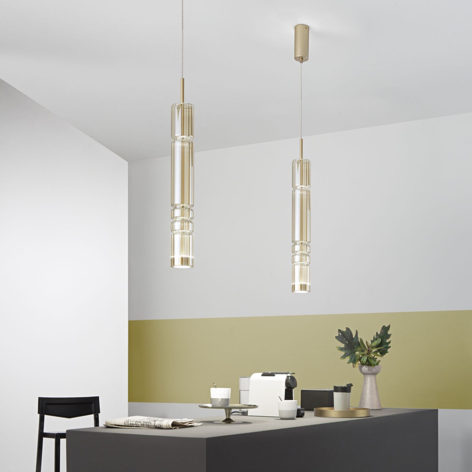 Sospensione LED in metallo e vetro soffiato ambra-fumè 8W 800LM luce calda 3000°k CROOKES