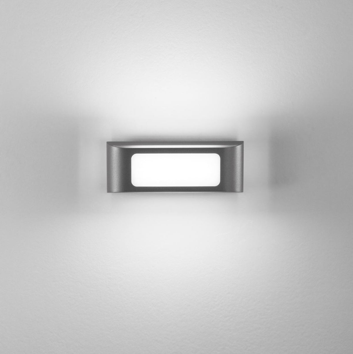 Applique LED CCT Biemissione Per Esterno IP65 12W – Desert Intec