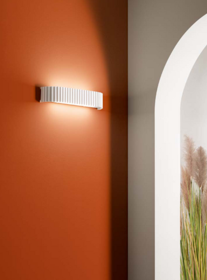 Kinkiet LED metalowy CCT 30W 4400LM trzy warianty biały-czarny-złoty NIKE