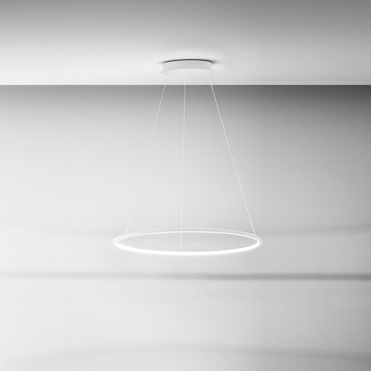 Sospensione LED ERIKA S/G – D.80cm | Alluminio Satinato Bianco con Diffusore Silicone | 48W 1800lm 3000K | Dimmerabile | Gea Luce