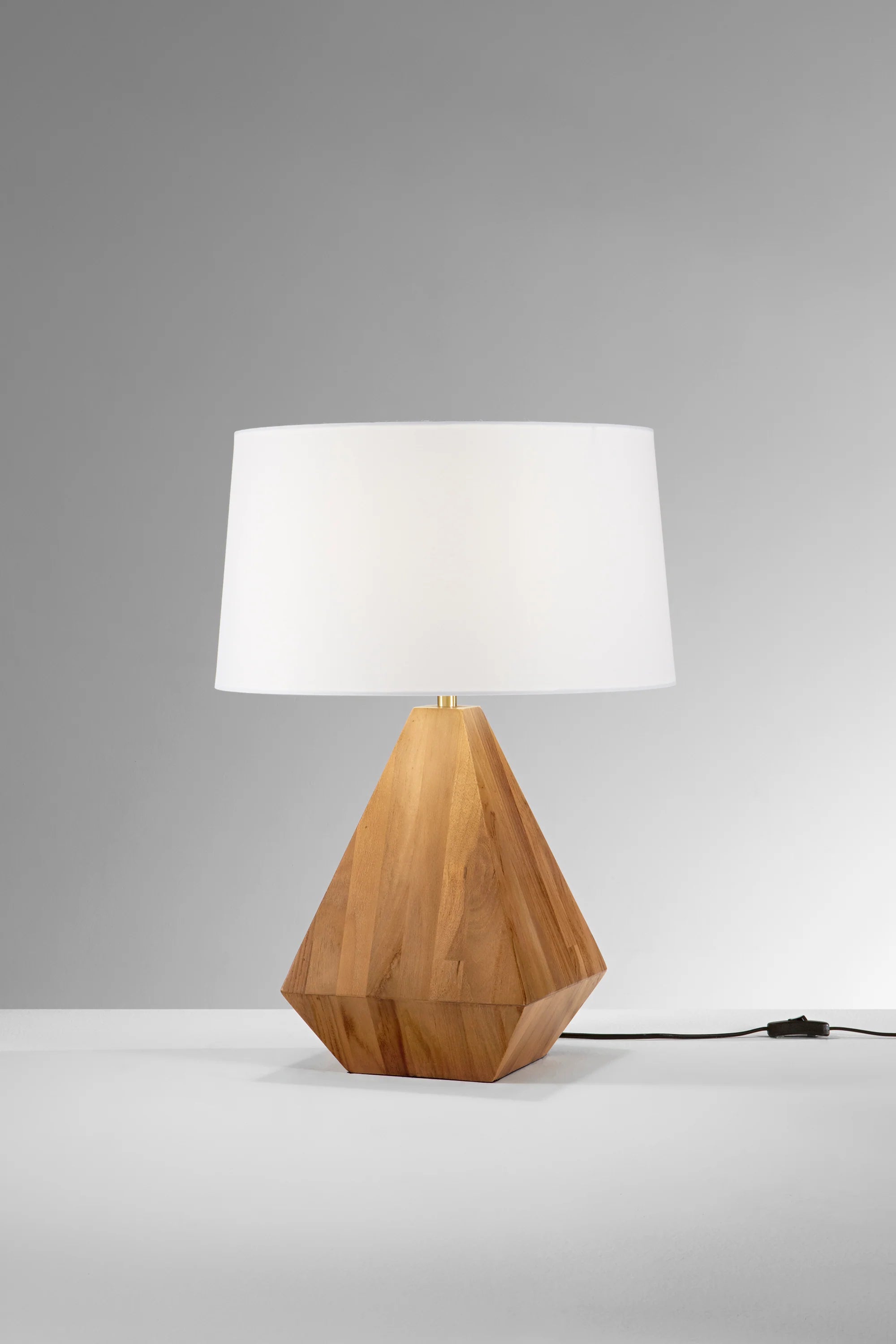 Lume in legno naturale dal design geometrico XE27 non incl. MUNARI