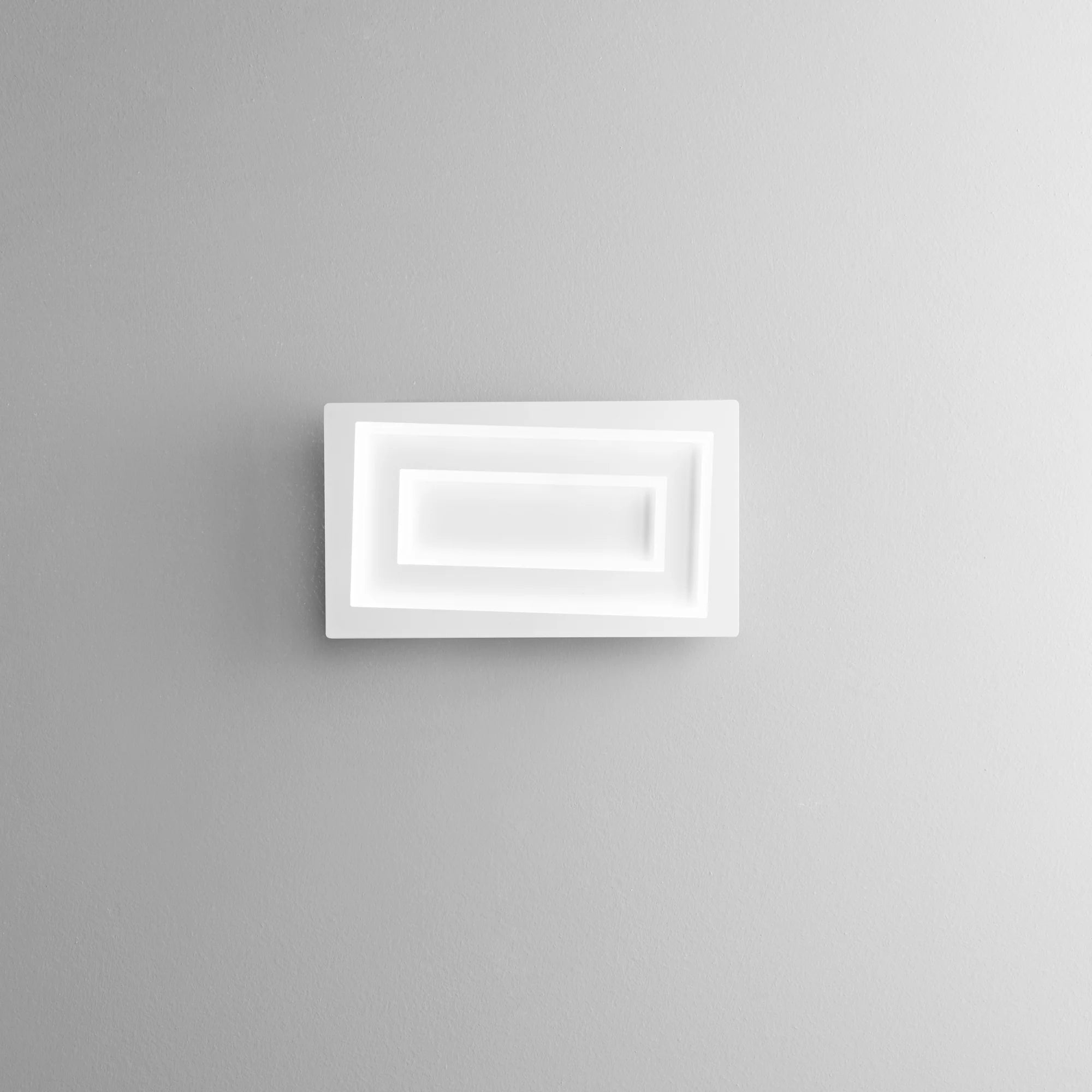 Plafoniera LED in alluminio bianco e diffusore in acrilico CCT diverse dimensioni  HYPNOTIC