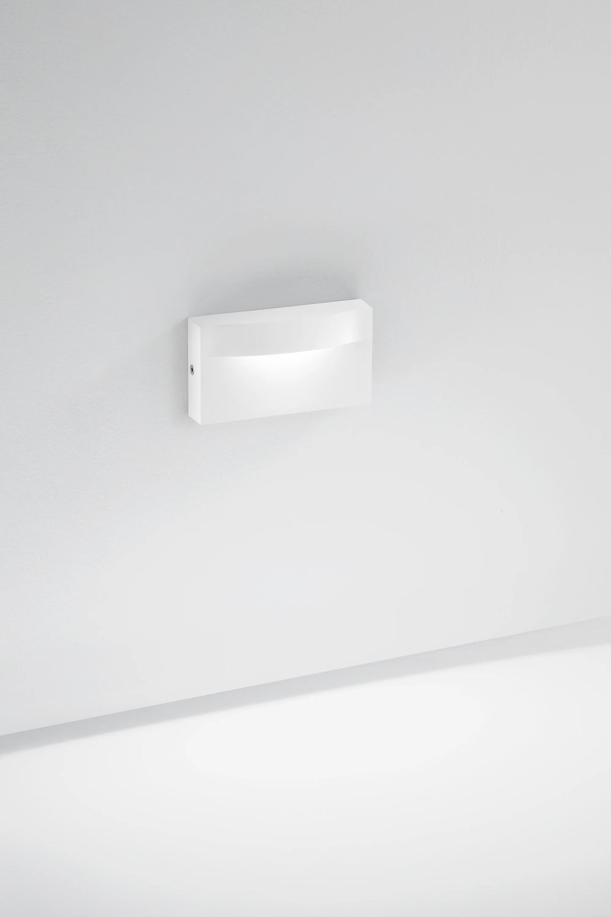 Applique LED da Esterno IP65 8W 1100lm 3000K | Alluminio Bianco Nero Bronzo | Fascio 120° | Mobula