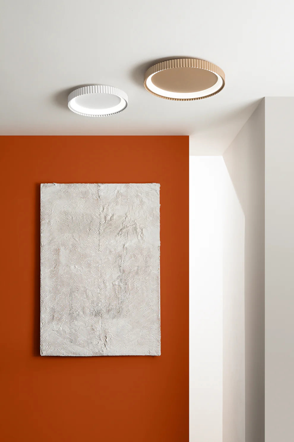 Plafoniera LED metallo tonda CCT varie dimensioni e tre varianti bianco -nero-oro NIKE