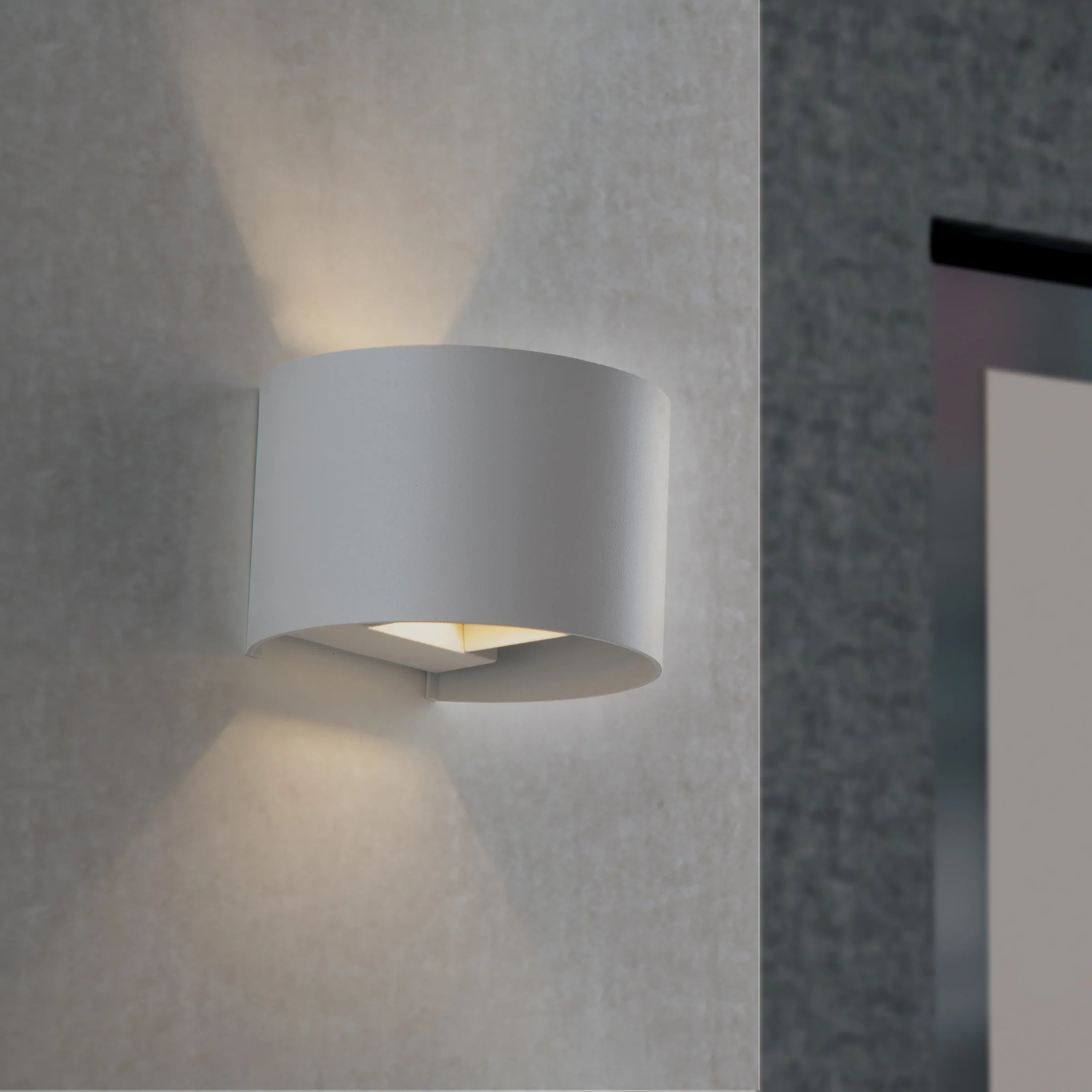 Applique per esterno in alluminio bianco o silver IP54 led integrato con paratie regolabili indipendenti luce calda 3000°k 2x5W 700 lumen collezione DELTA