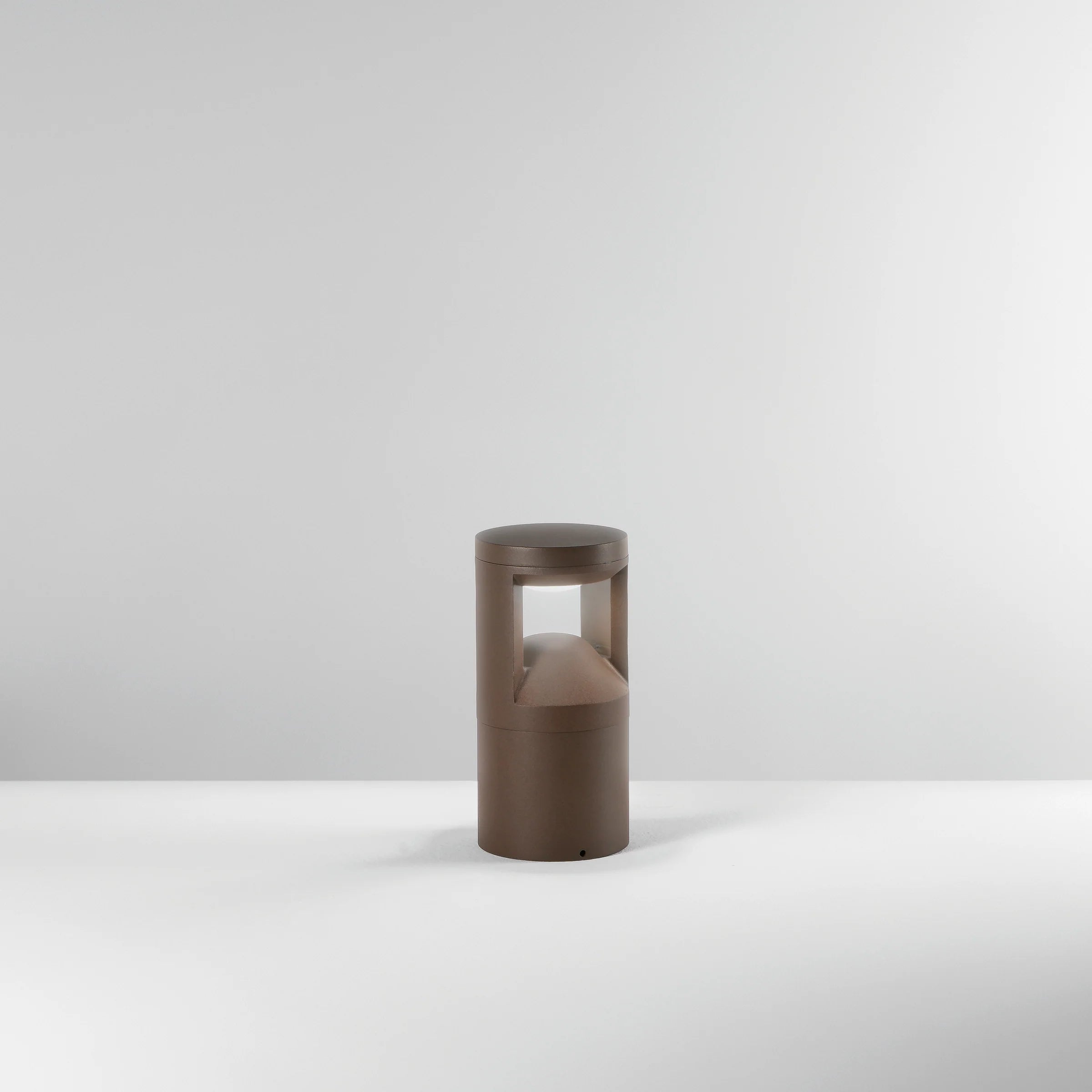 Palo per esterno IP65 in alluminio antracite o corten led integrato con regolazione luce 3000-4000°k WAMI