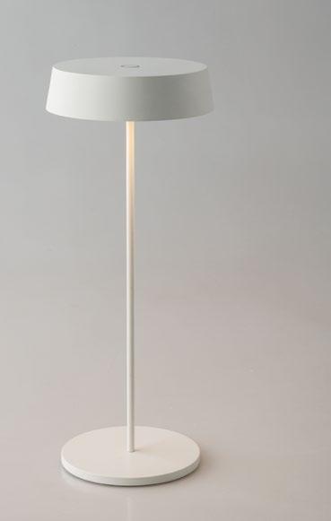Lampă de masă pentru exterior reîncărcabilă IP54 din metal alb, negru, auriu sau corten LED integrat lumină caldă 3000°K 2.2W 192 lumeni COCKTAIL