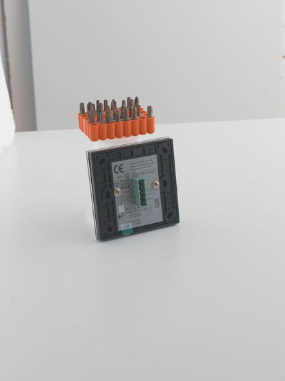 Controller DMX Sunlite STICK-GU2 128 Canali Input 240V | LED-SUNLITE-GU2 | INTEC