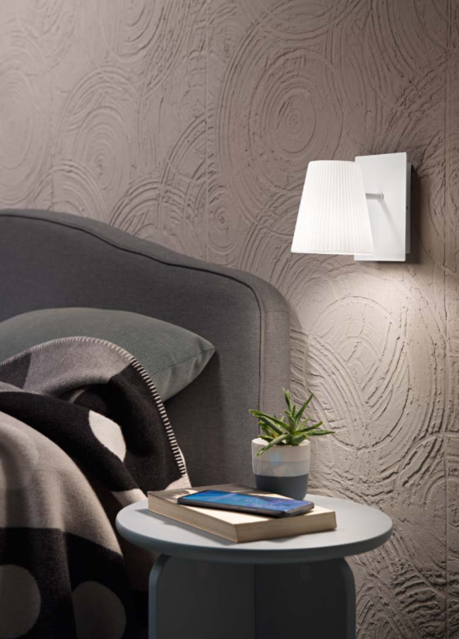 Applique in metallo diffusore termoplastica plissettata nelle varianti bianco-nero 1XE14 non incl. CULT