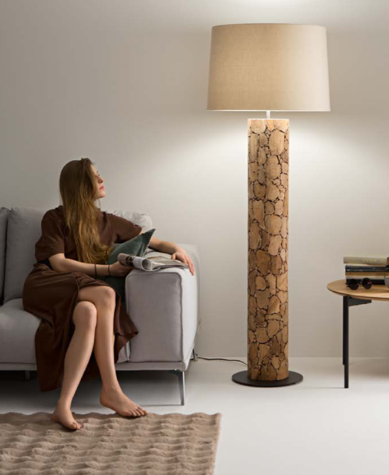 Lampadar din lemn natural cu trunchiuri suprapuse 1XE27 neincl. XYLO