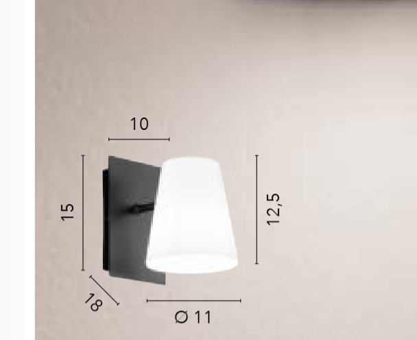 Applique in metallo diffusore termoplastica plissettata nelle varianti bianco-nero 1XE14 non incl. CULT