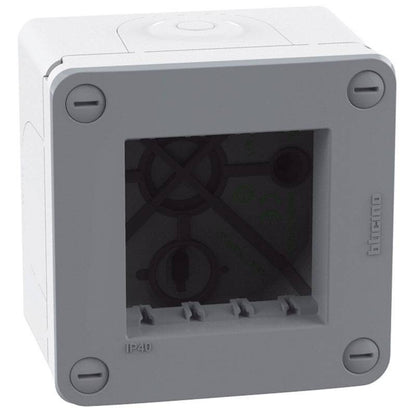 MATIX GO Puszka natynkowa bryzgoszczelna 2-modułowa IP40 biała 28402W - szara 28402G